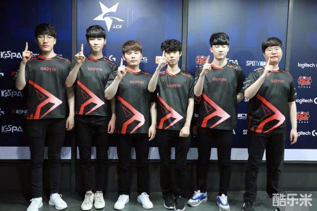 并定期举办 并定期举办